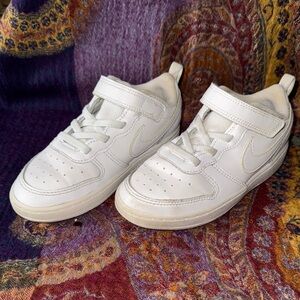 Toddler Nike sneakers (size 10C)